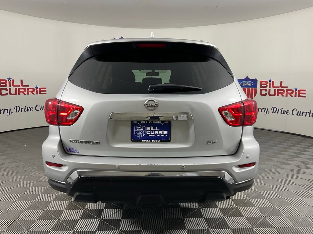 Used 2019 Nissan Pathfinder SV FWD image 4