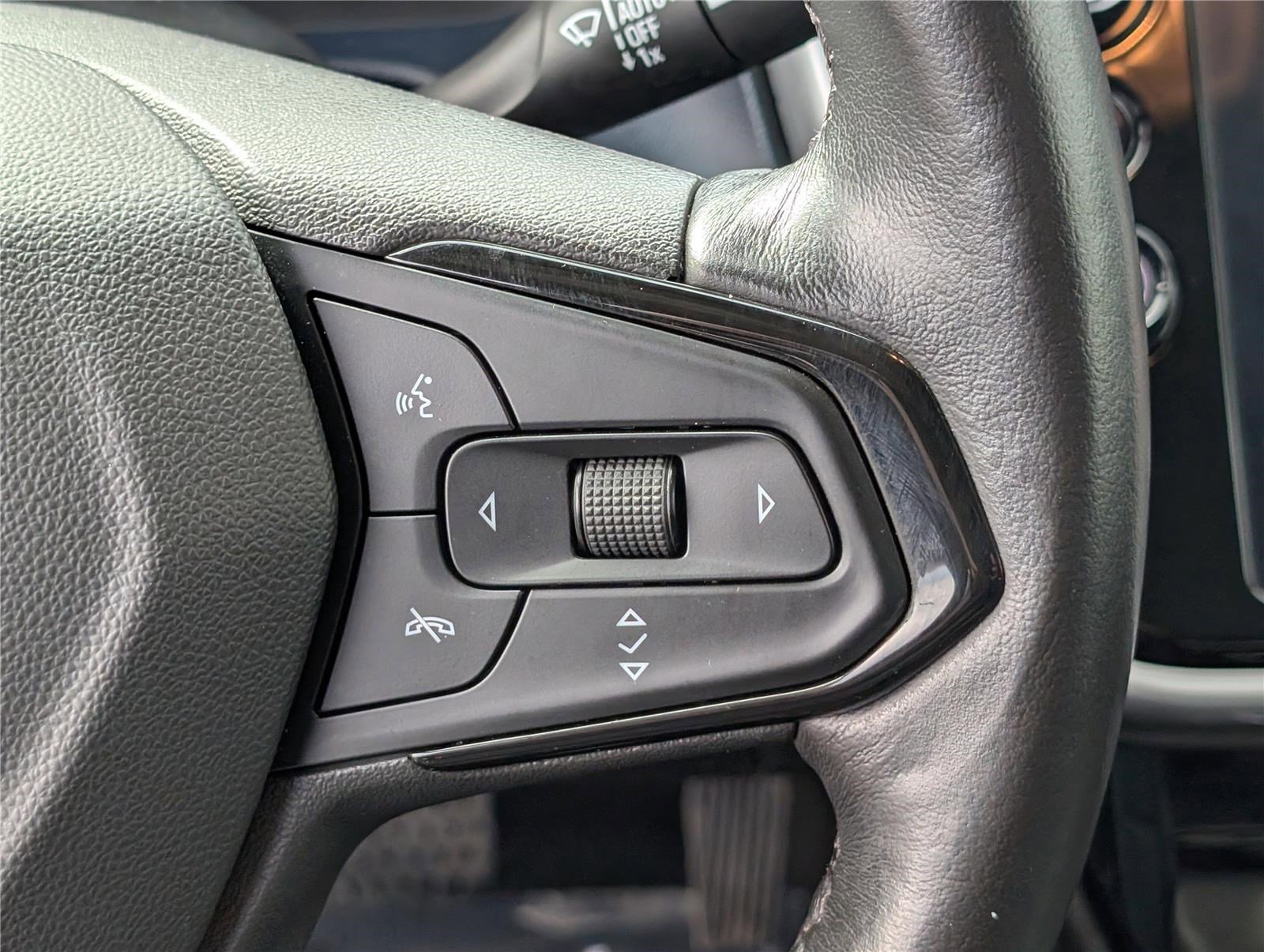 Used 2023 Chevrolet Bolt EUV Premier image 22