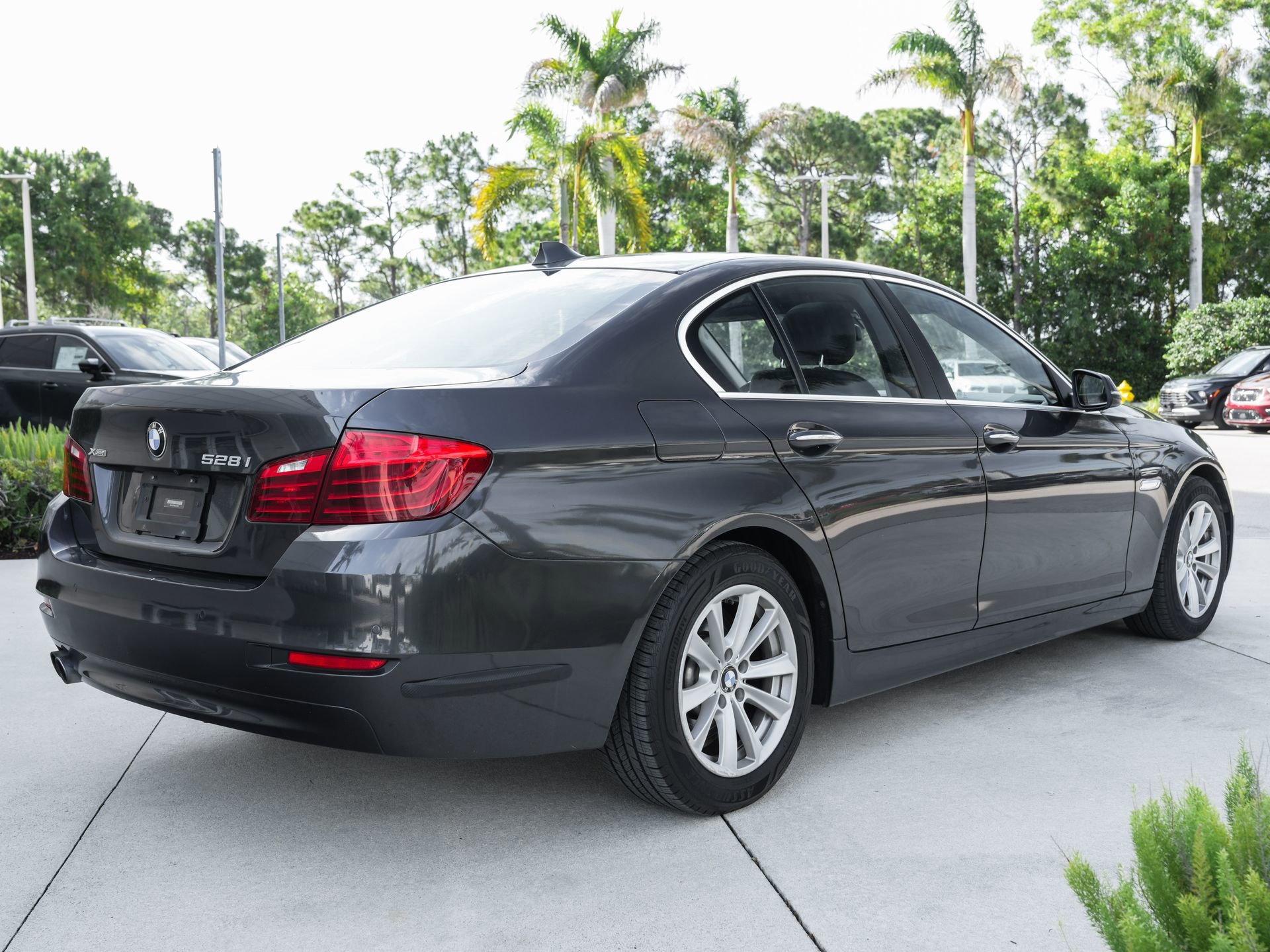 Used 2016 BMW 528i xDrive Sedan AWD/4WD image 10