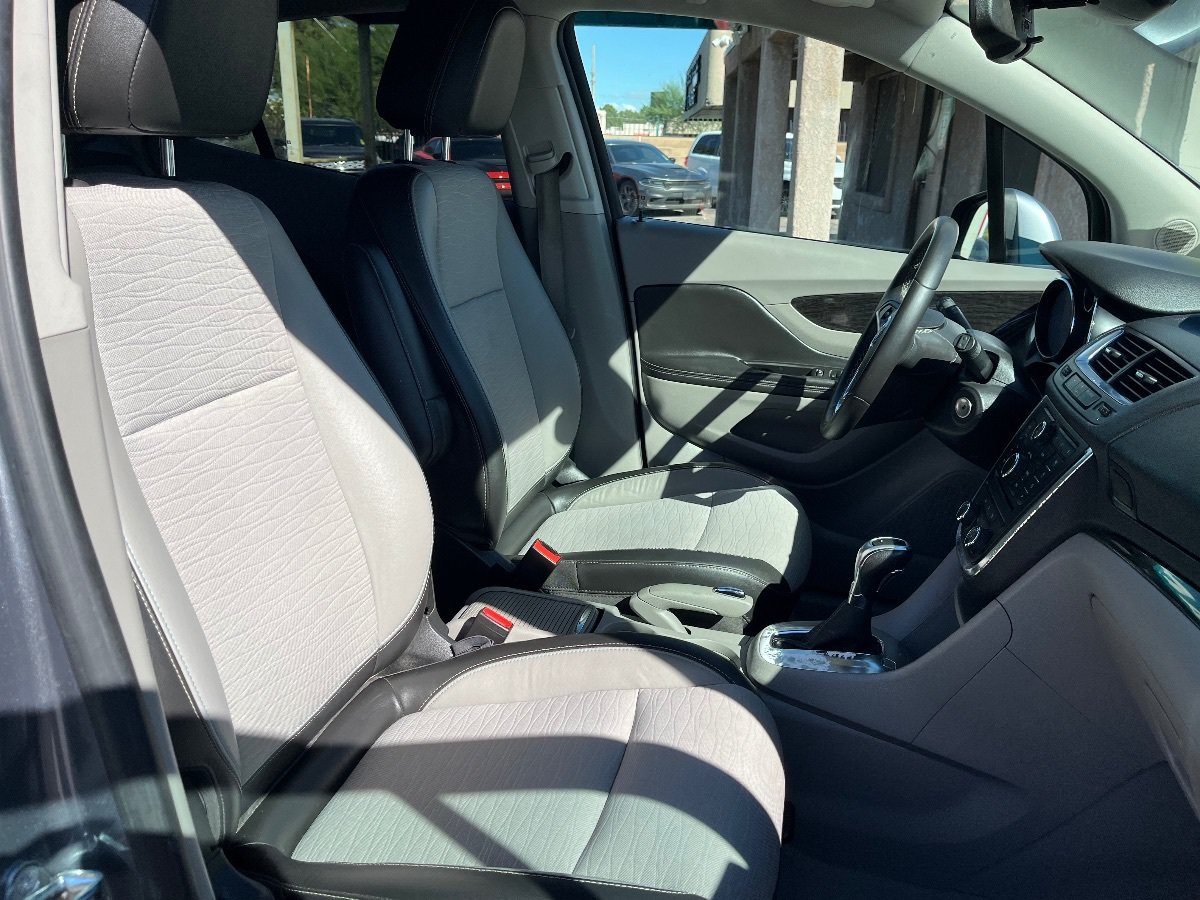 Used 2015 Buick Encore FWD image 35