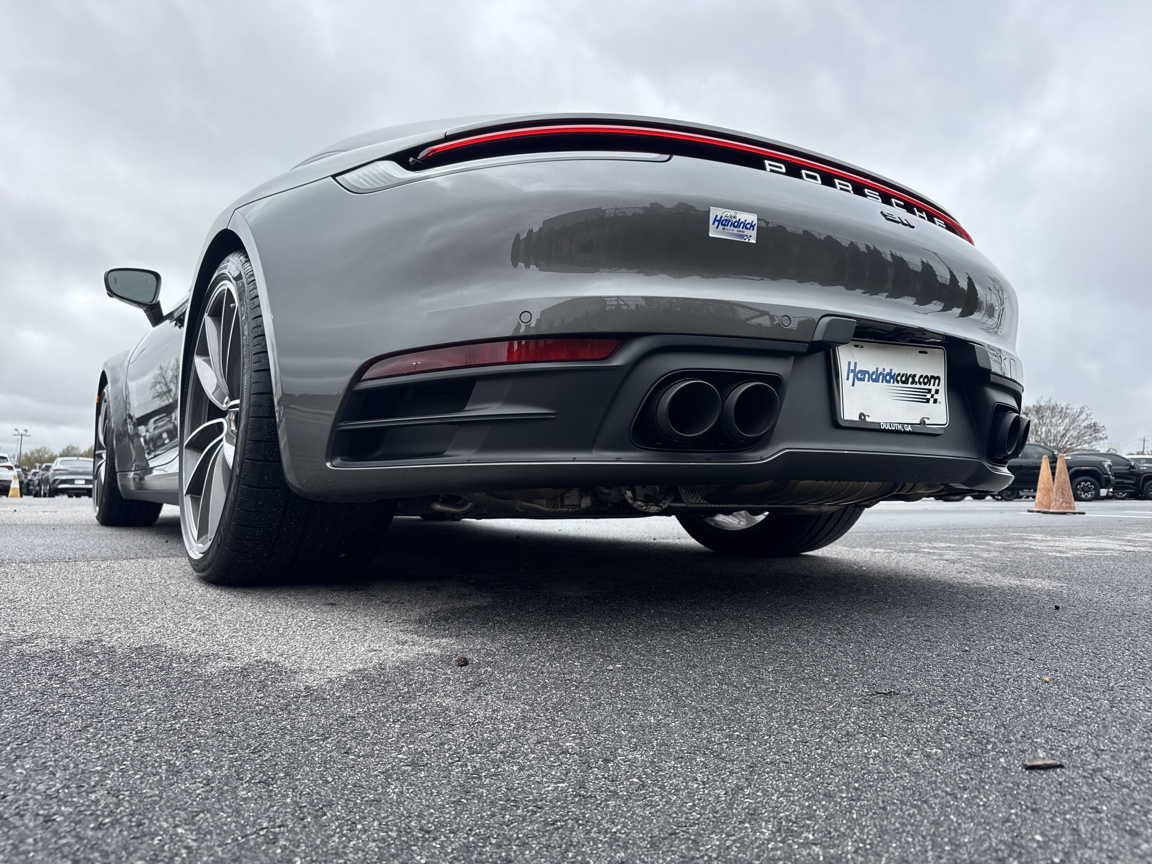 Used 2024 Porsche 911 Carrera w/ Premium Package image 8