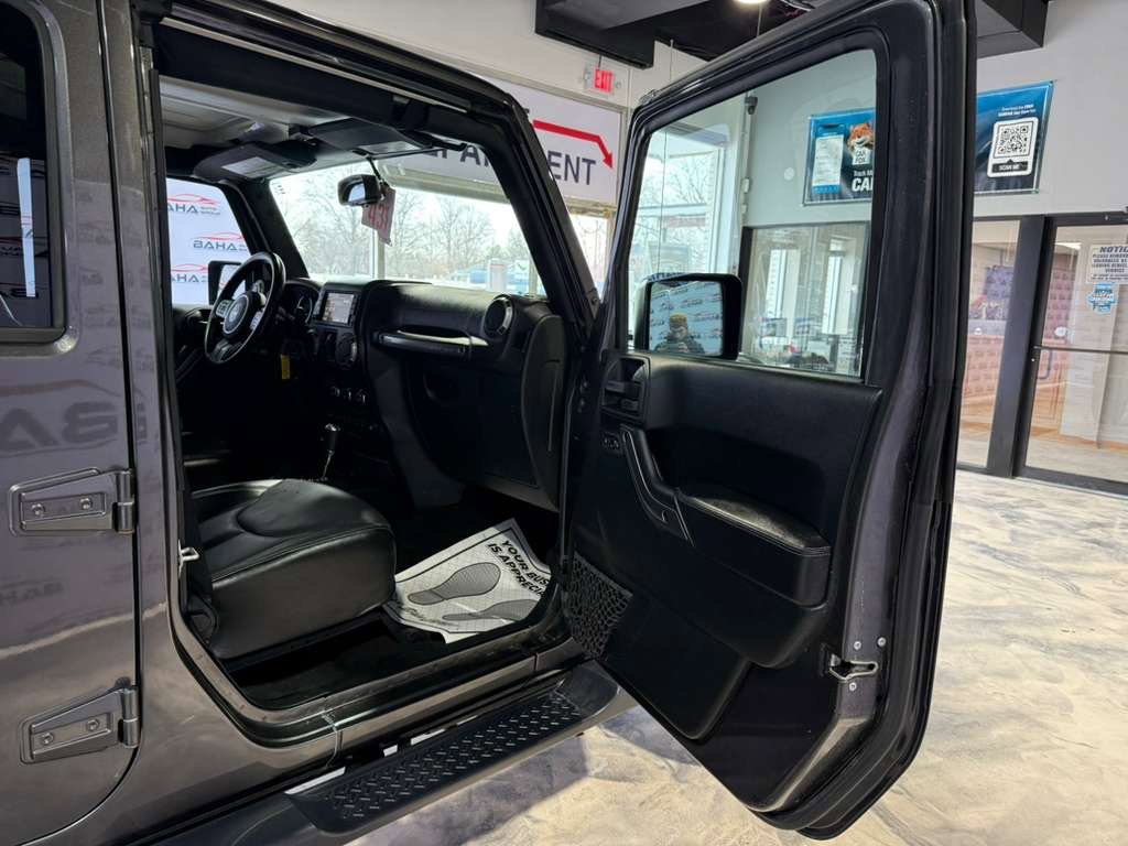 Used 2018 Jeep Wrangler Altitude image 37