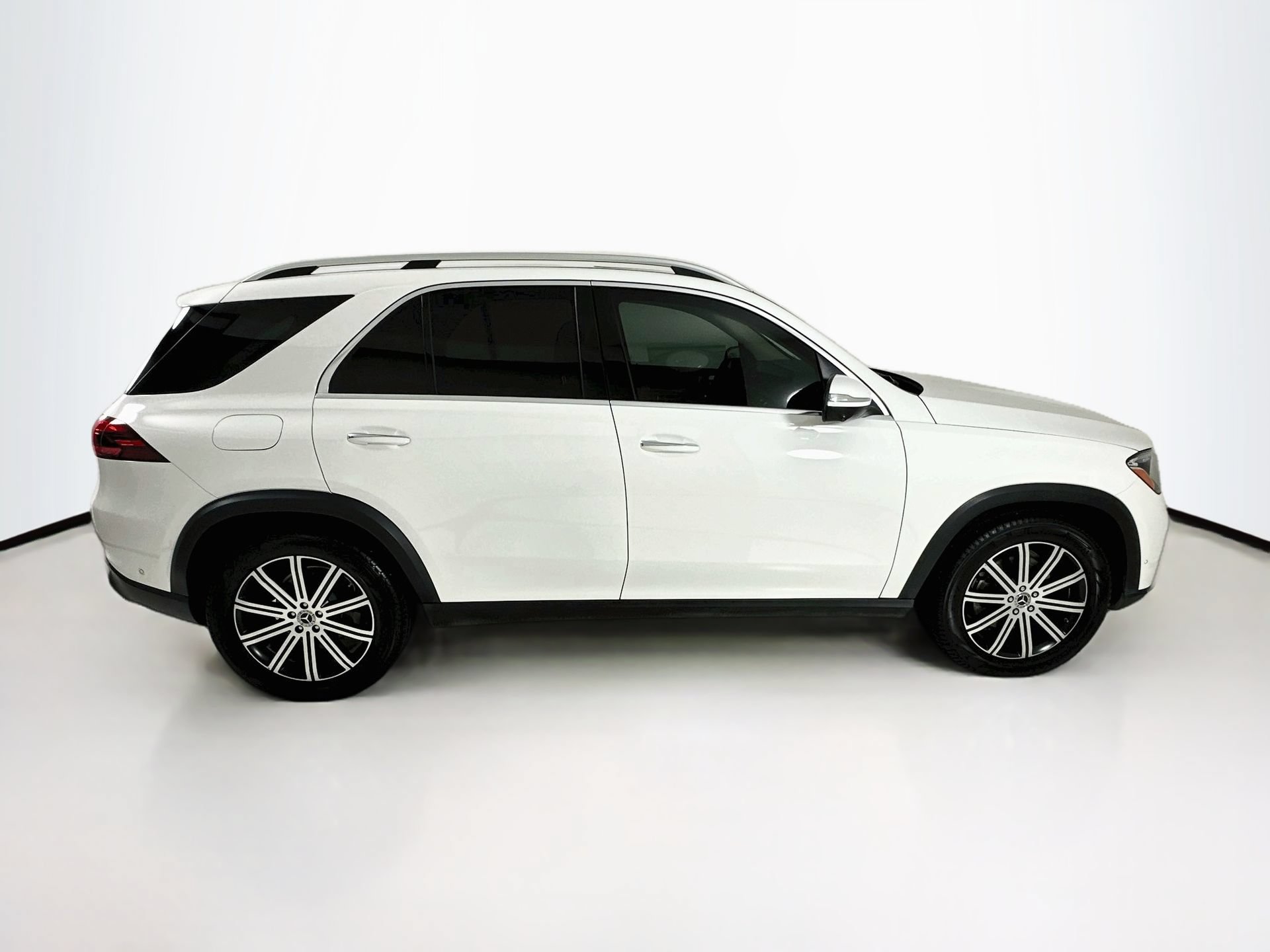 Certified 2024 Mercedes-Benz GLE 350 4MATIC image 9