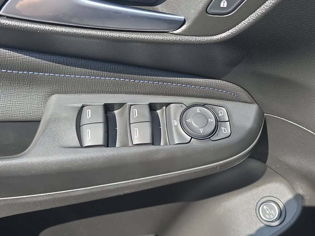 Used 2024 Buick Envista Sport Touring w/ Convenience I Package FWD image 30