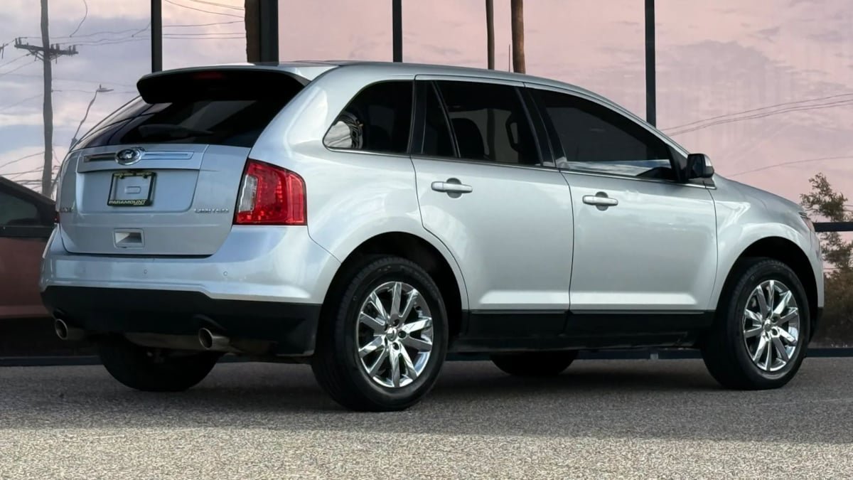 Used 2013 Ford Edge Limited FWD image 12