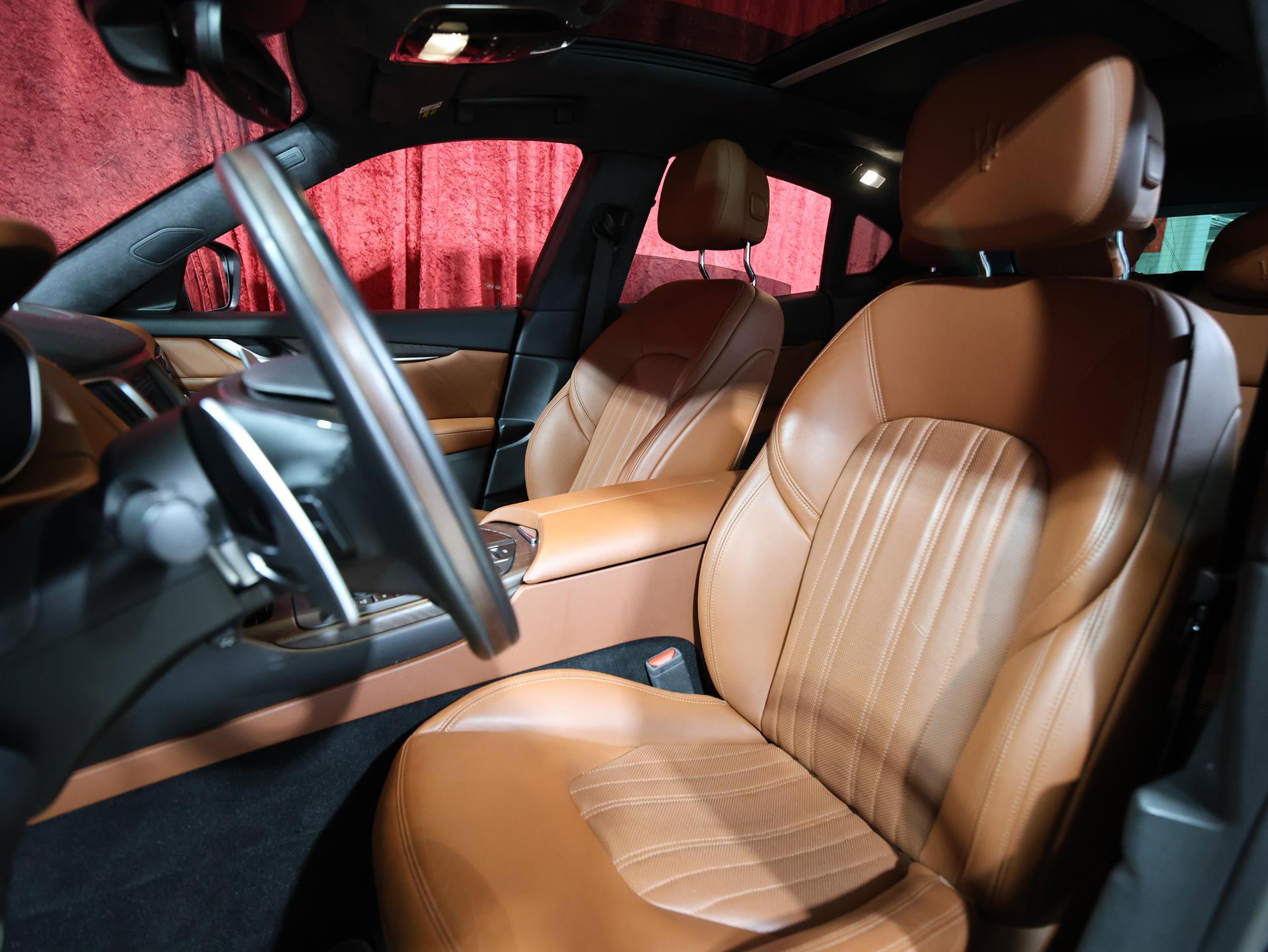 Used 2020 Maserati Levante S GranLusso image 13