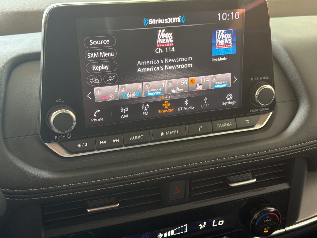 Used 2023 Nissan Rogue SV FWD image 8