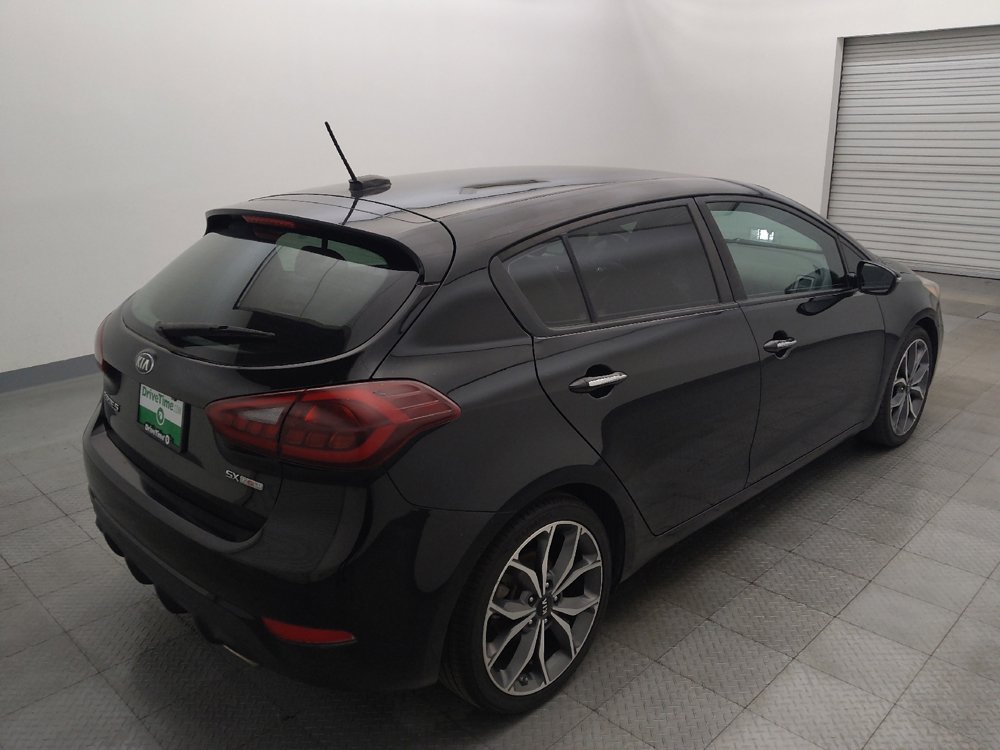 Used 2017 Kia Forte SX image 9