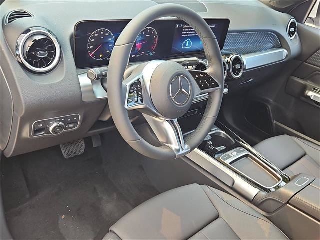 New 2026 Mercedes-Benz GLB 250 image 3