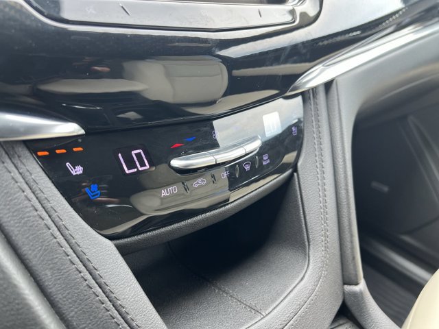 Used 2020 Cadillac XT6 Sport AWD/4WD image 11