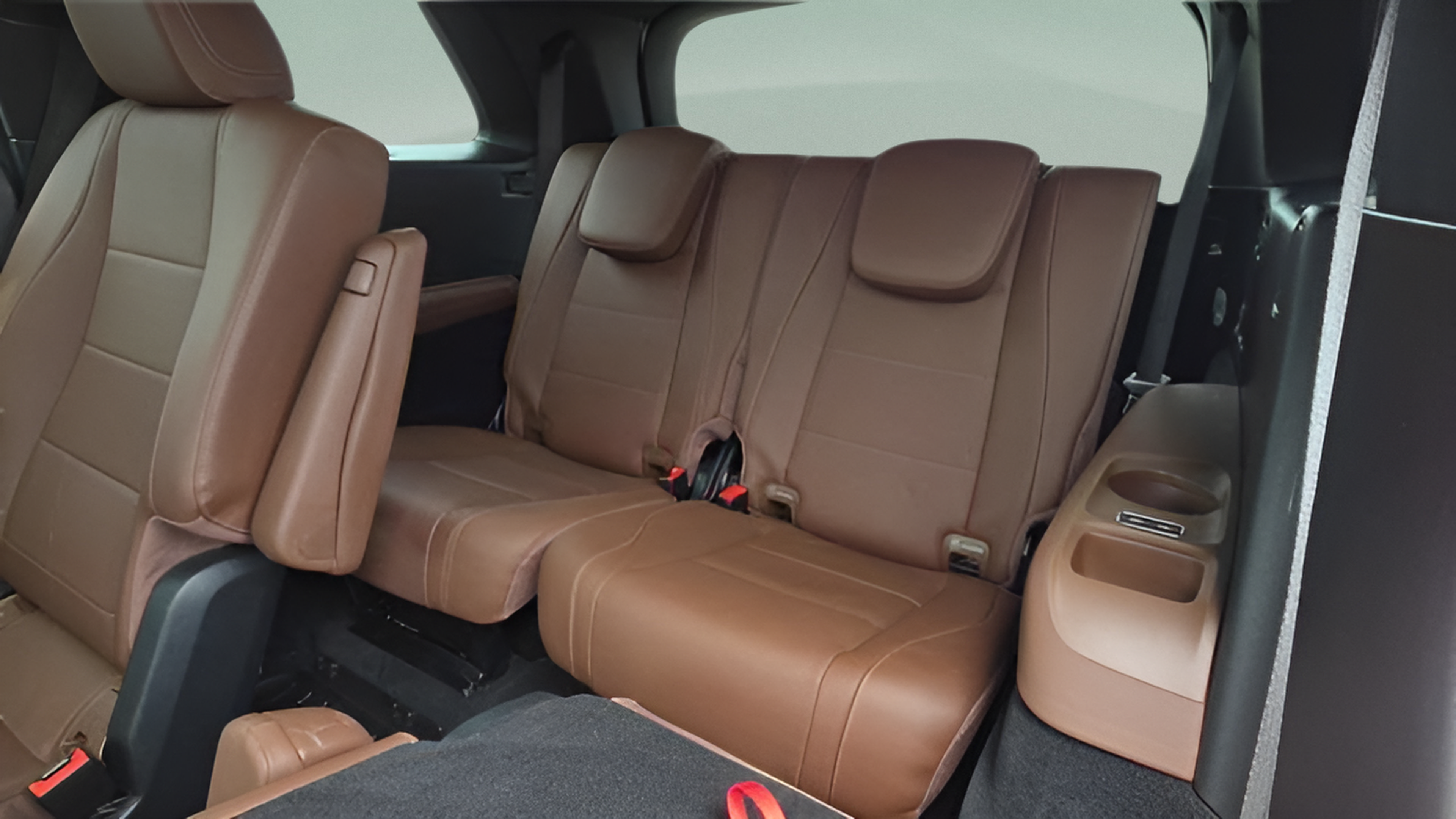 Used 2024 Mercedes-Benz GLS 450 4MATIC image 13