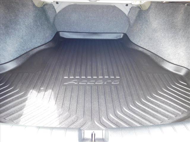 Used 2015 Honda Accord EX-L image 10