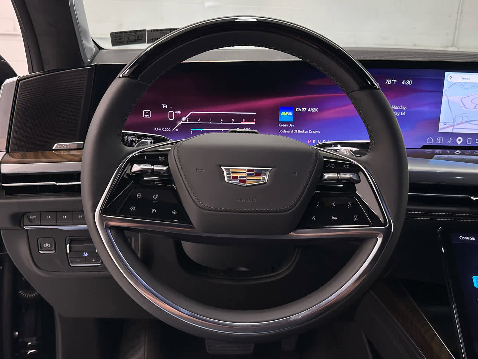 Used 2026 Cadillac Escalade Platinum Sport w/ LPO, ONYX Package AWD/4WD image 27
