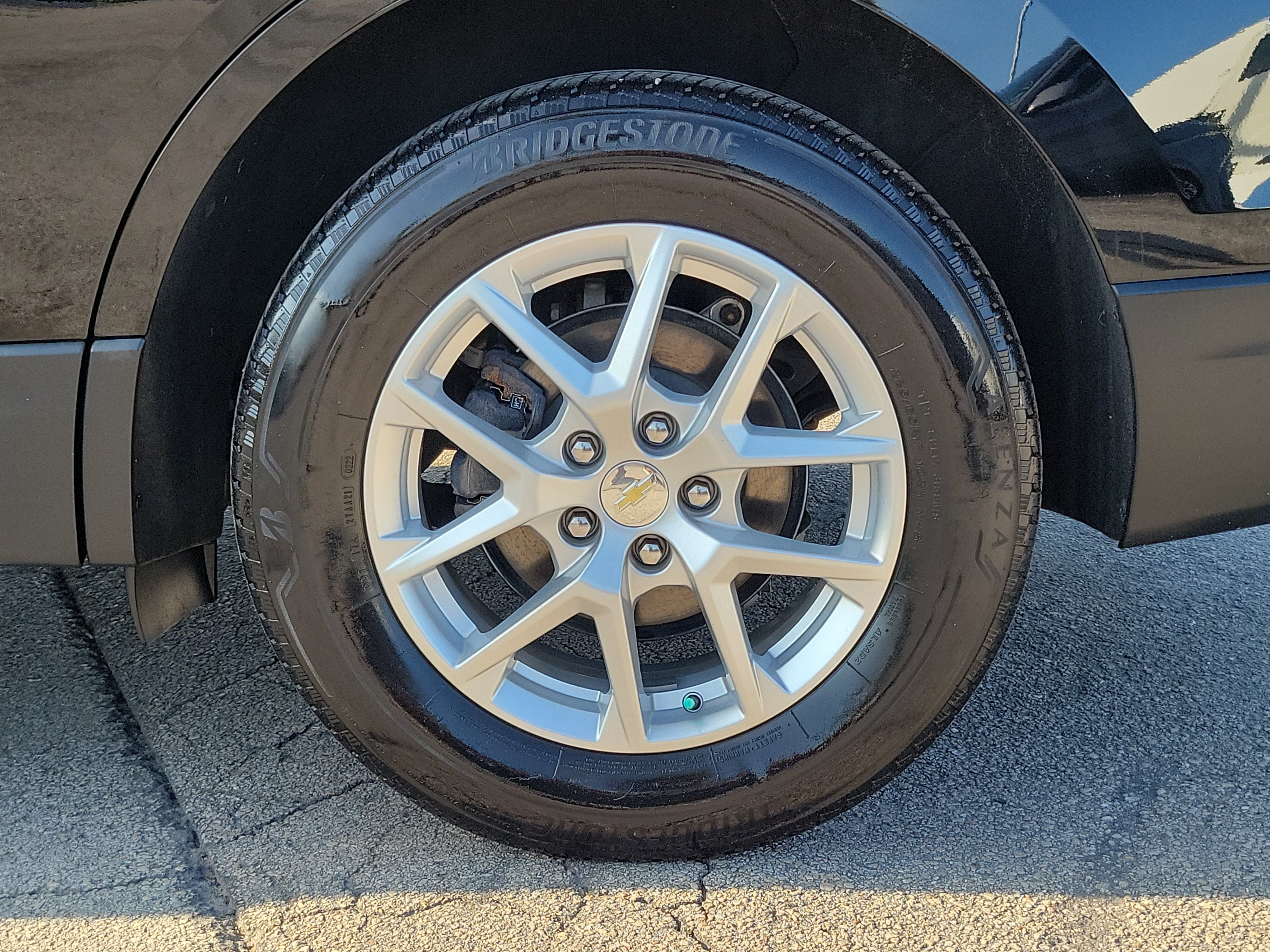 Used 2022 Chevrolet Equinox LT AWD/4WD image 9