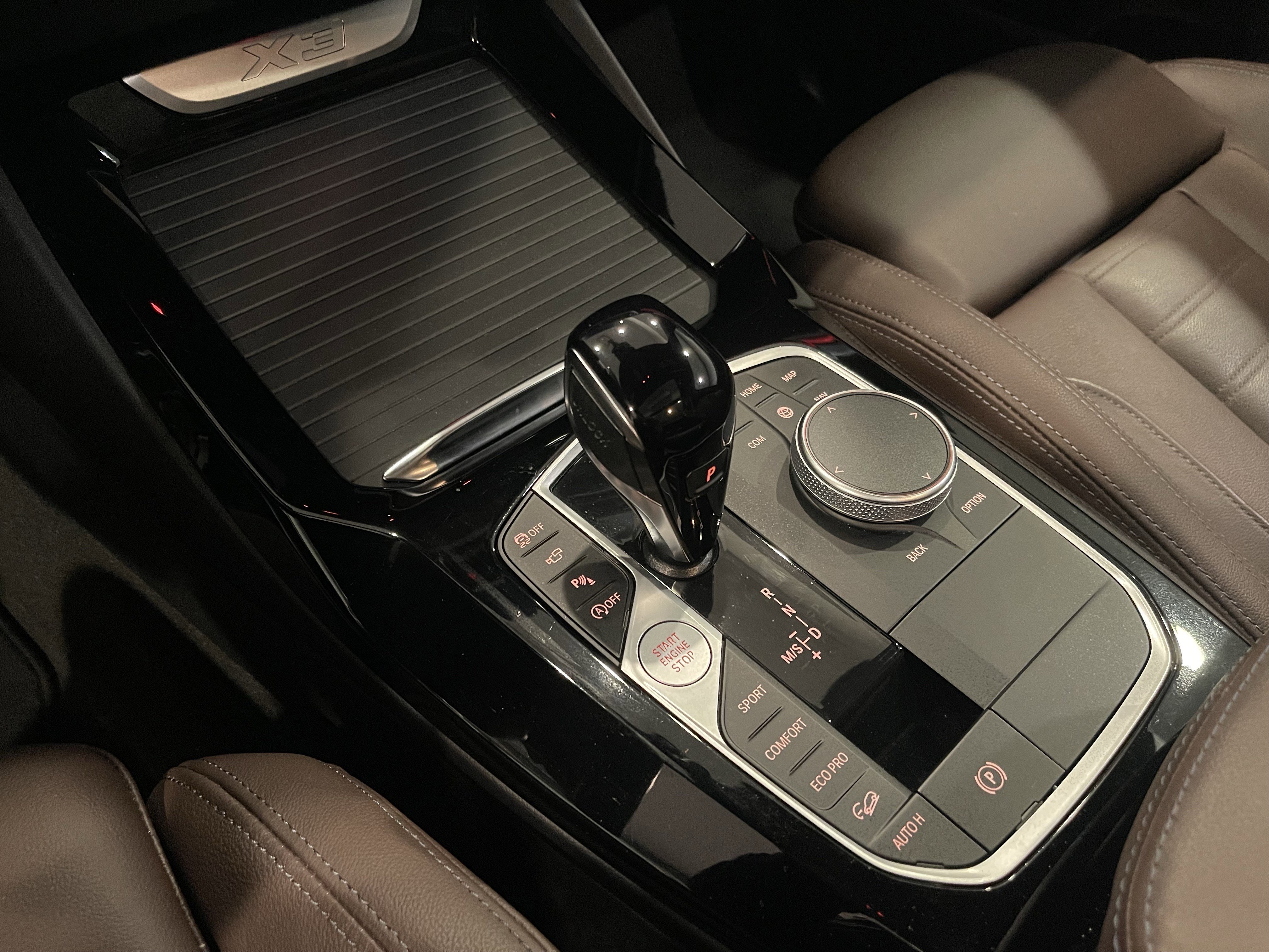 Used 2024 BMW X3 xDrive30i w/ Premium Package image 18