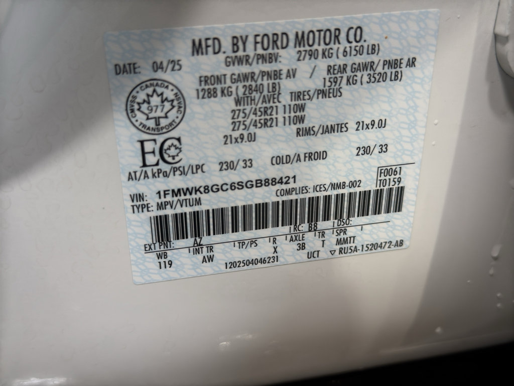 Used 2025 Ford Explorer ST image 41