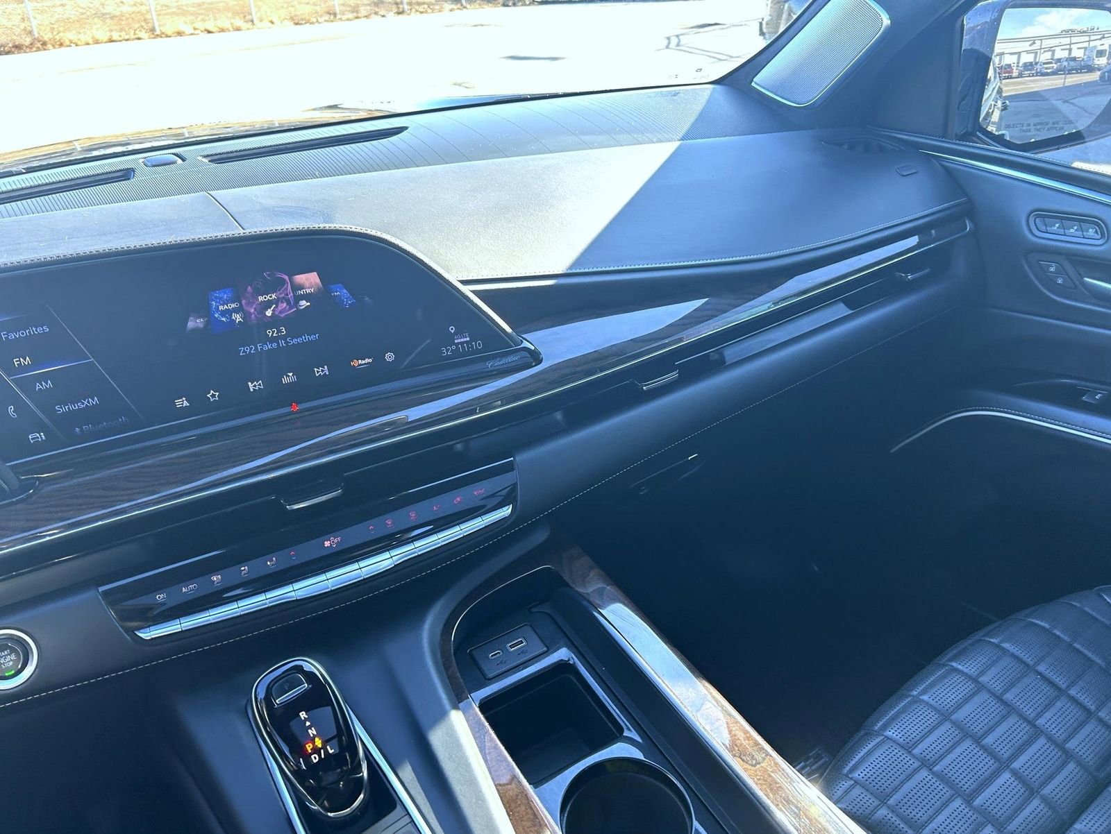 Used 2022 Cadillac Escalade Sport Platinum image 21