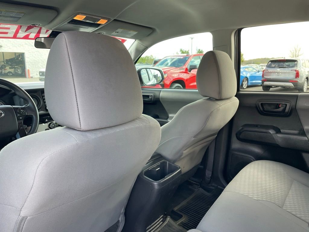 Used 2022 Toyota Tacoma SR w/ SR Convenience Package image 26