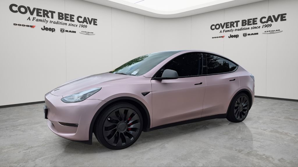 Used 2025 Tesla Model Y Performance image 3