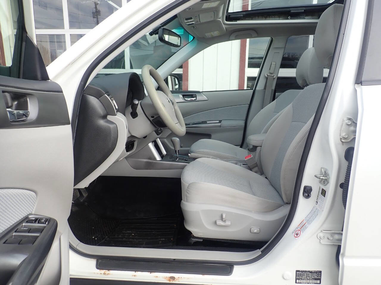 Used 2012 Subaru Forester 2.5X Premium w/ Popular Pkg 3 image 7