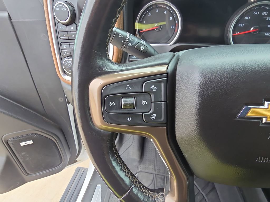 Used 2022 Chevrolet Silverado 1500 High Country w/ Technology Package image 17
