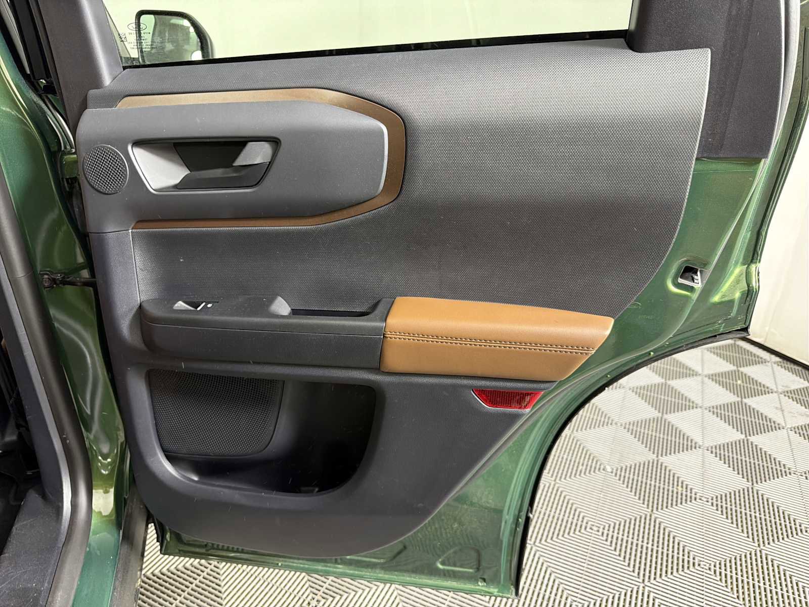 Used 2024 Ford Bronco Sport Outer Banks w/ Tech Package image 13