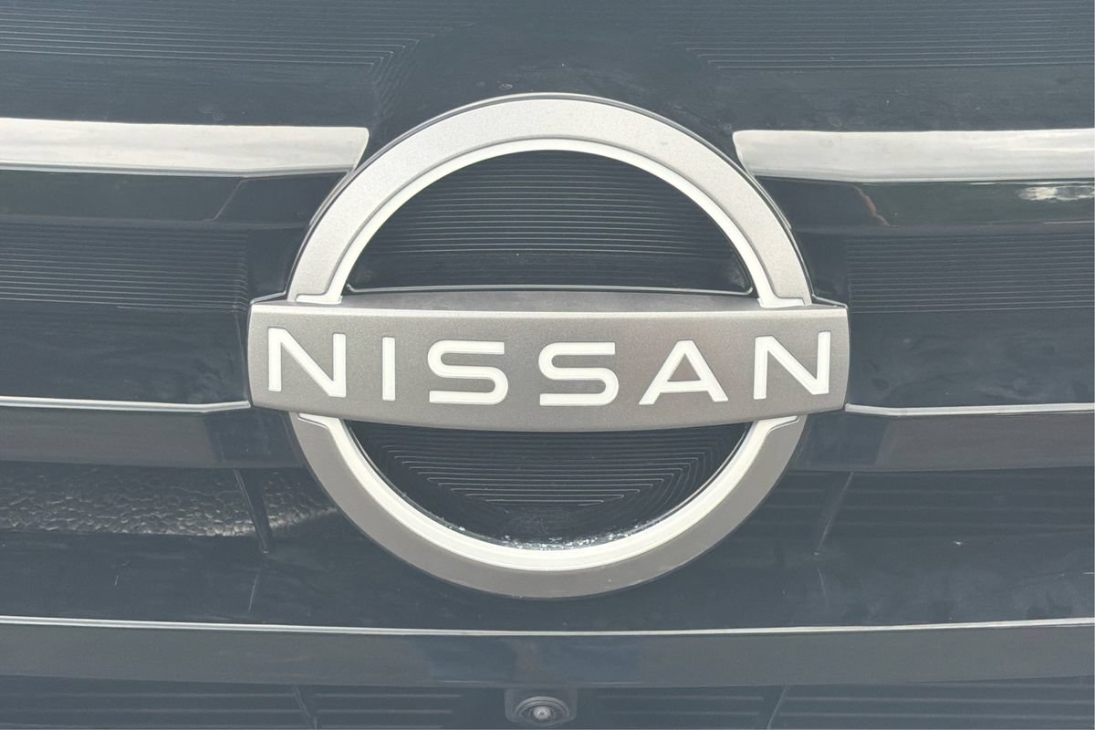 Used 2022 Nissan Pathfinder SL w/ Lighting Package (N92) AWD/4WD image 28