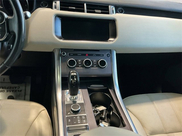 Used 2017 Land Rover Range Rover Sport HSE image 9