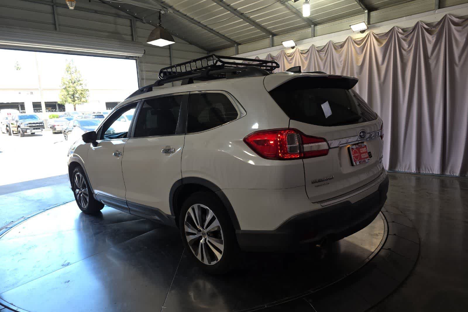 Used 2019 Subaru Ascent Touring w/ Popular Package #3 AWD/4WD image 7