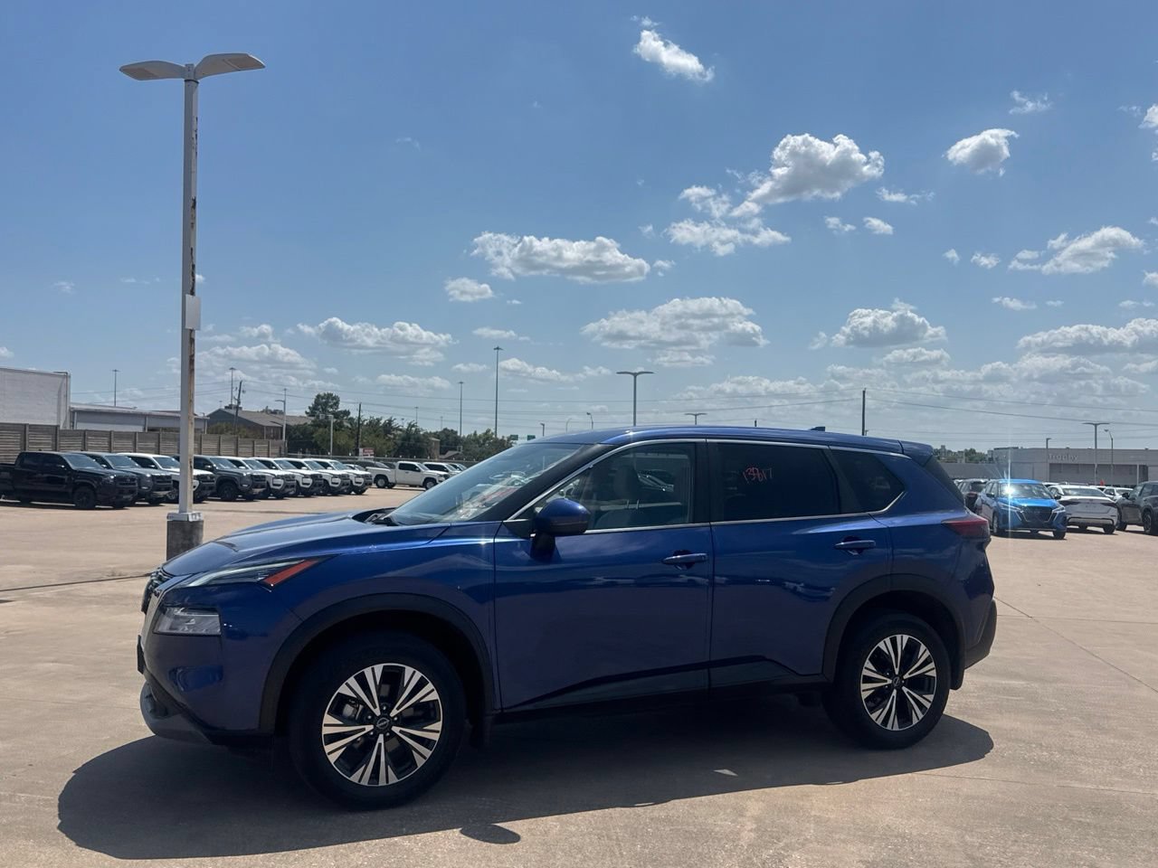 Certified 2023 Nissan Rogue SV AWD/4WD image 11