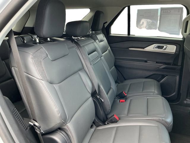 Used 2026 Ford Explorer Active w/ Active Comfort Package RWD image 15