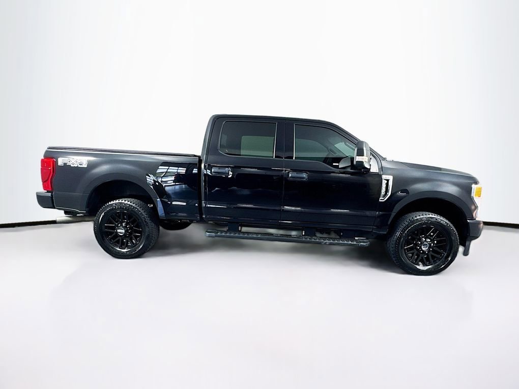 Used 2022 Ford F250 XLT w/ Black Appearance Package image 11