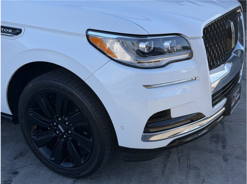 Used 2022 Lincoln Navigator Black Label AWD/4WD image 7