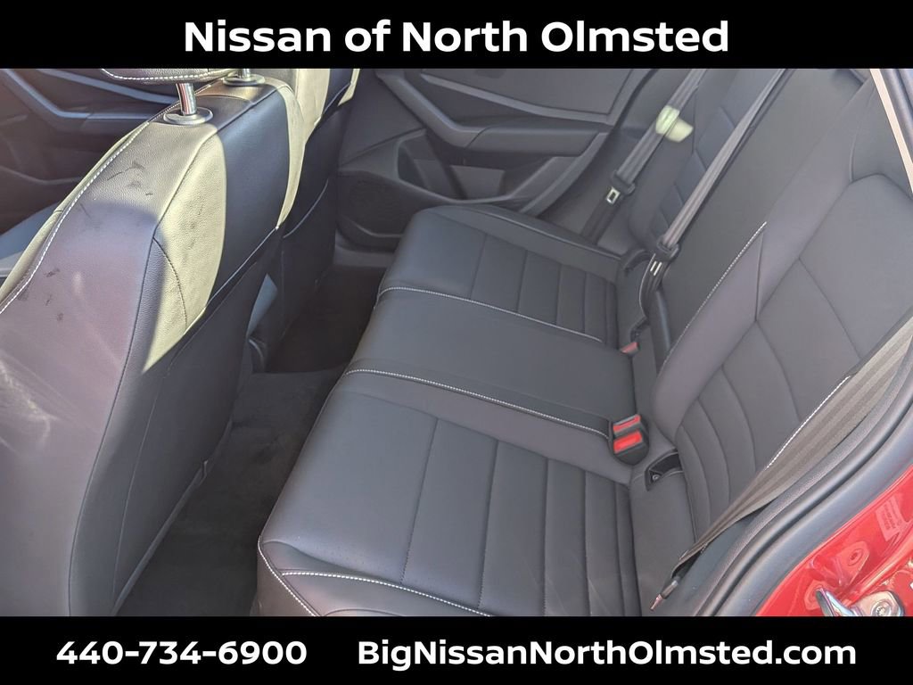 Used 2023 Volkswagen Jetta SE w/ Panoramic Sunroof Package image 21