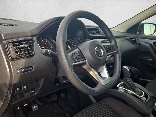 Used 2020 Nissan Rogue Sport S w/ Appearance Package FWD image 9
