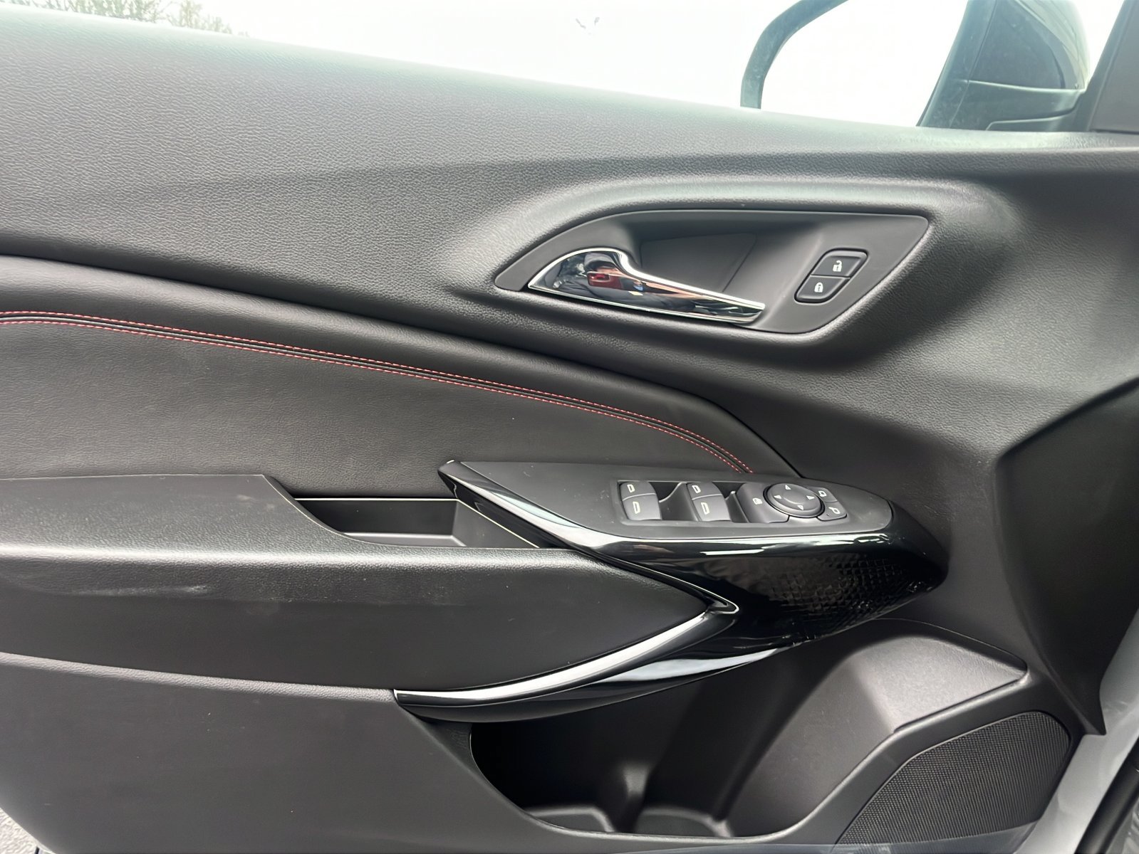 New 2026 Chevrolet Trax RS FWD image 10