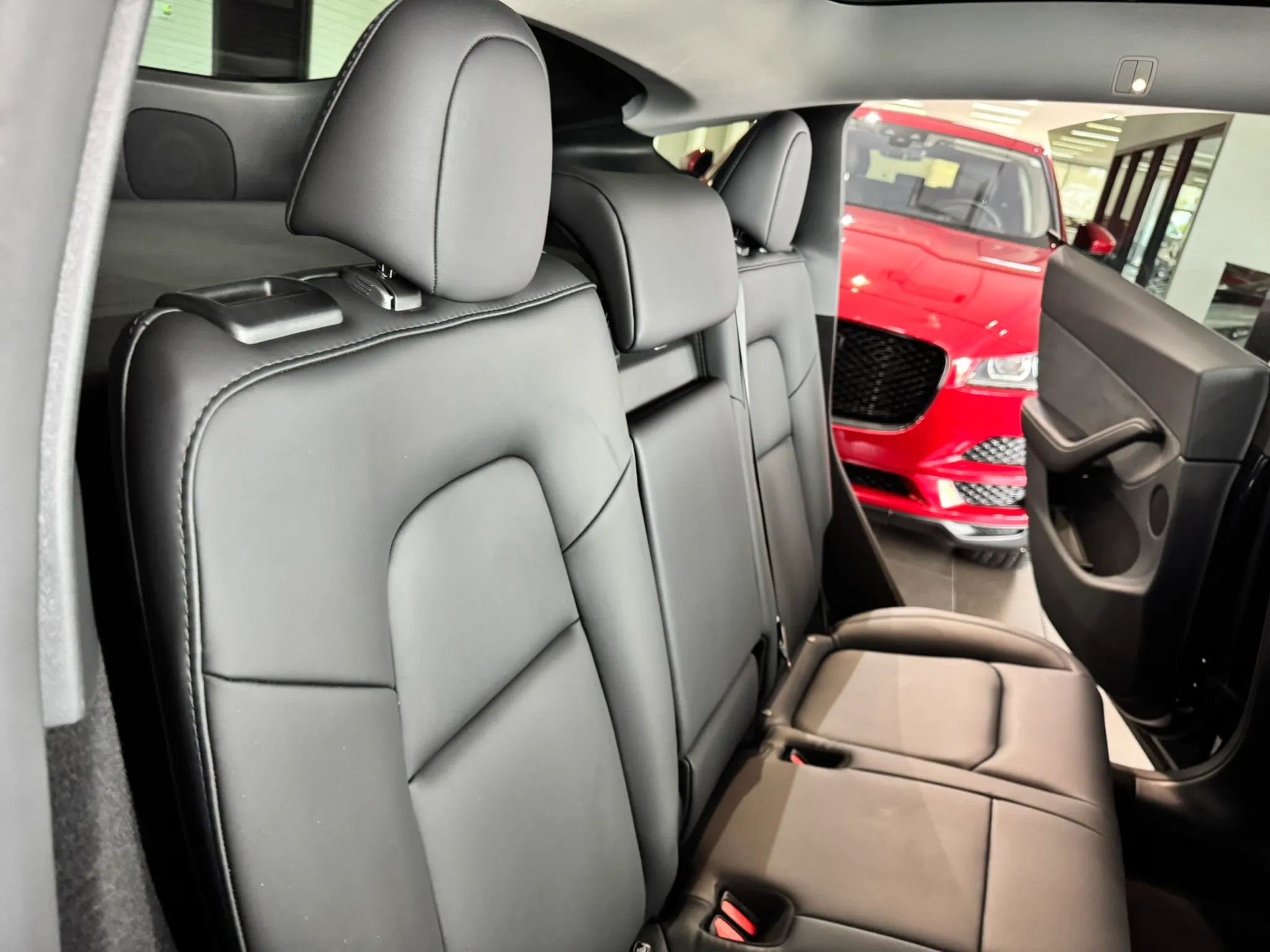 Used 2024 Tesla Model Y Long Range image 16