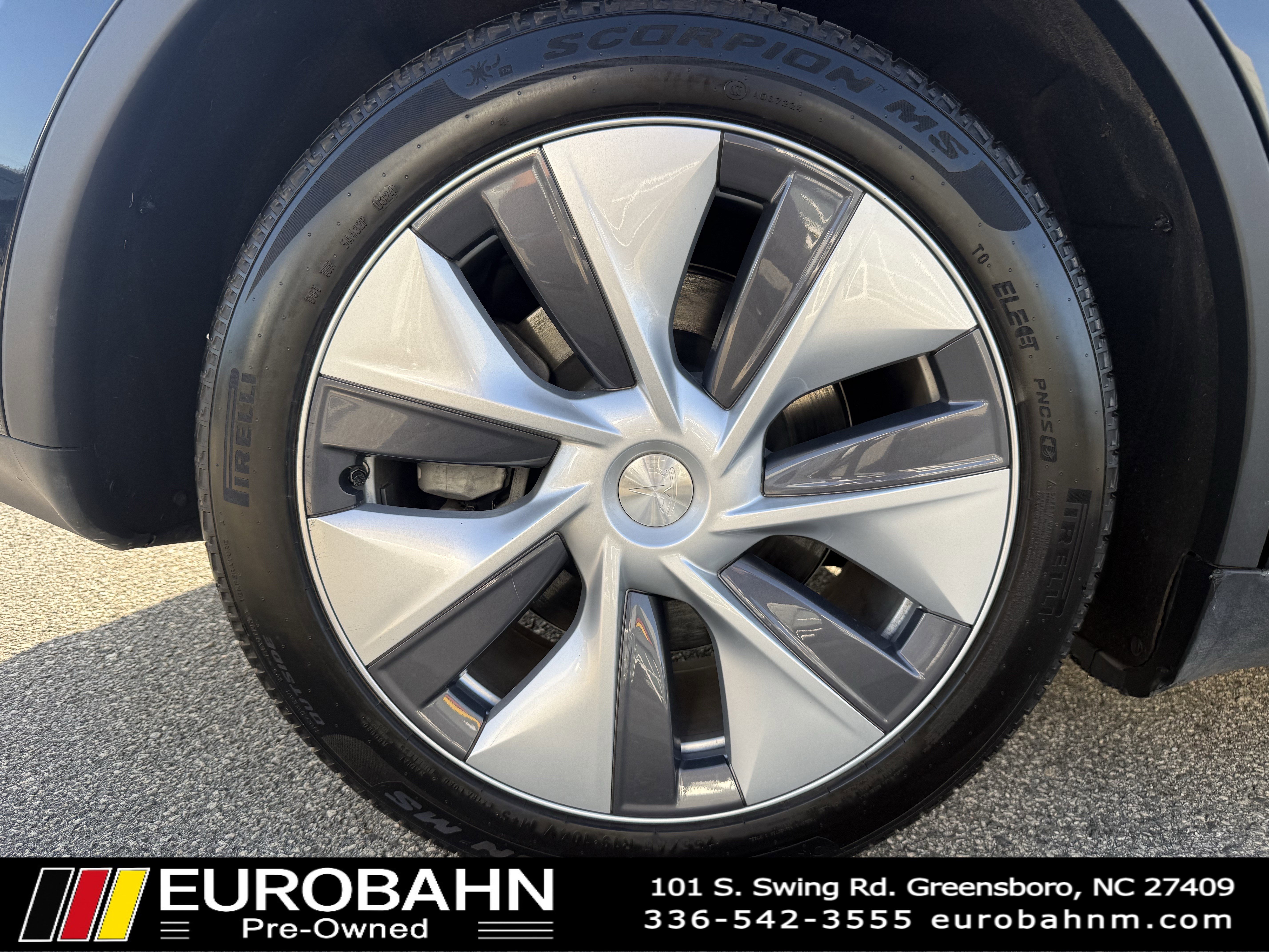 Used 2024 Tesla Model Y Long Range image 26