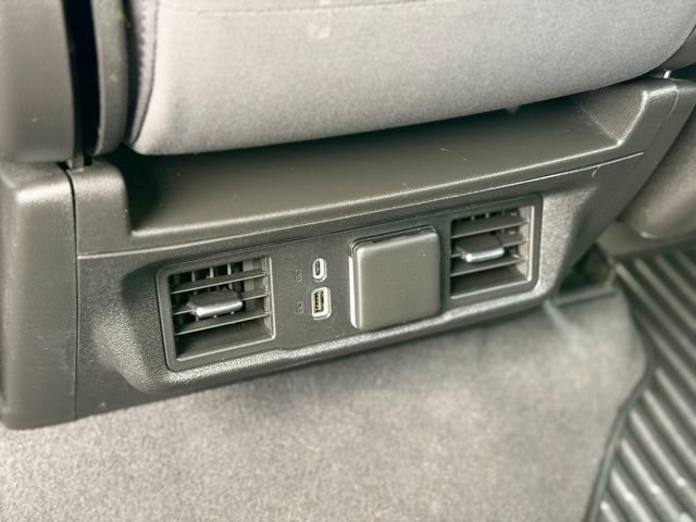 Used 2024 Chevrolet Silverado 1500 LT AWD/4WD image 25
