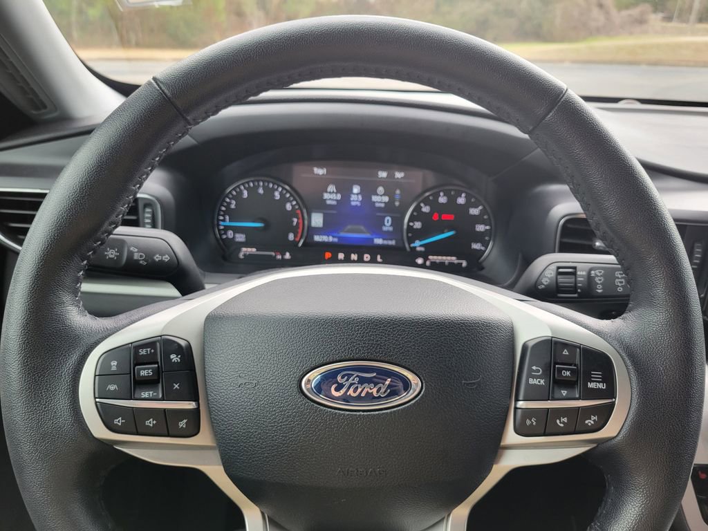 Certified 2023 Ford Explorer XLT w/ Equipment Group 202A image 34