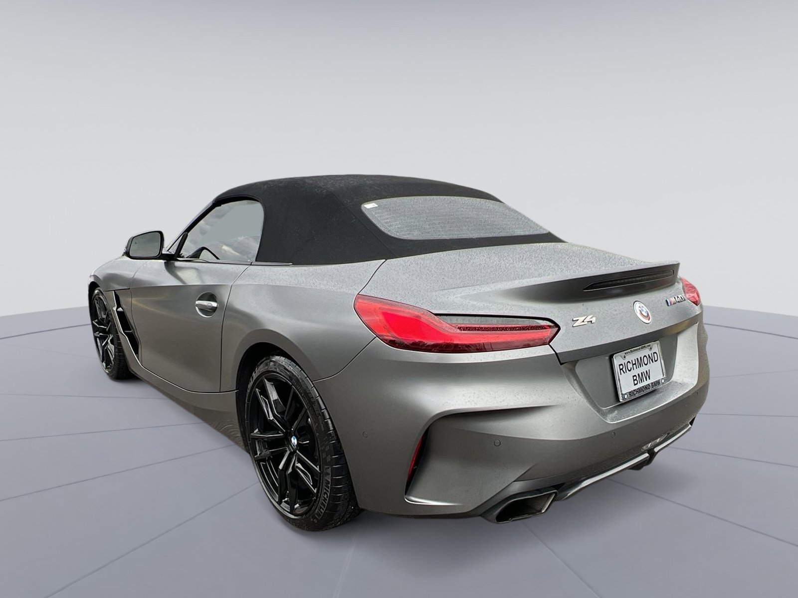 Used 2023 BMW Z4 M40i w/ Premium Package image 7