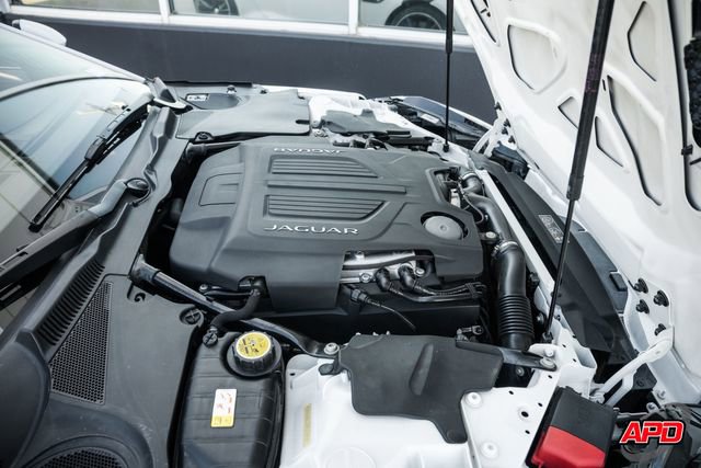 Used 2016 Jaguar F-TYPE R image 76