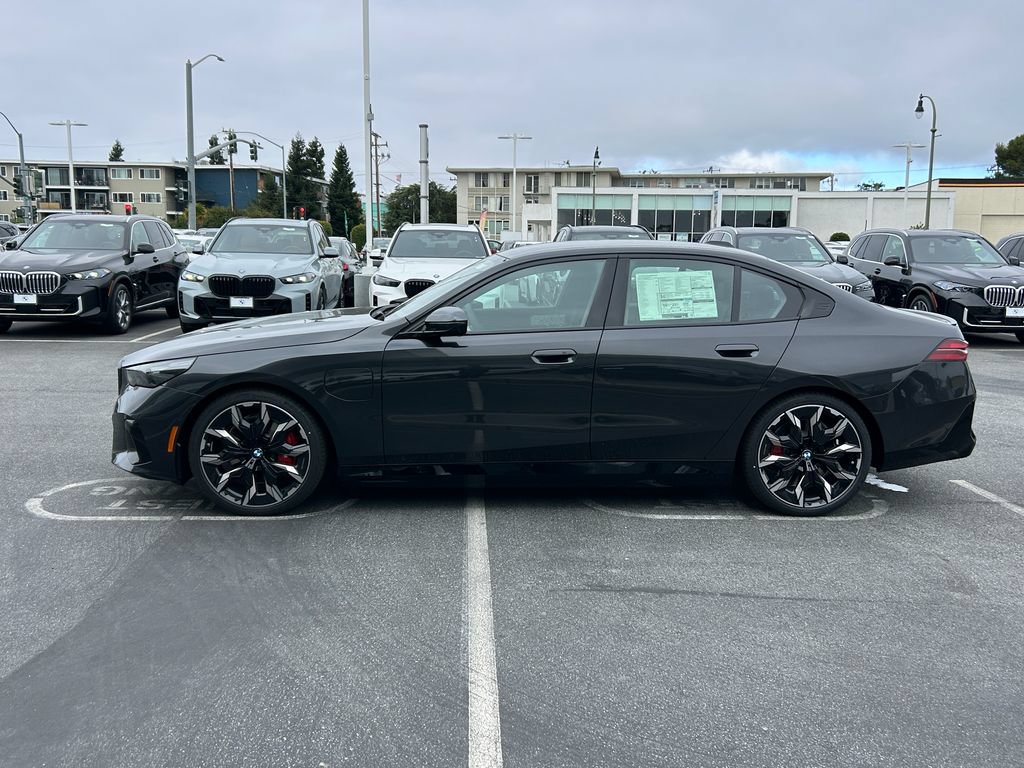 New 2027 BMW 550e xDrive AWD/4WD image 2