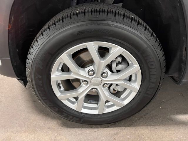 Used 2024 Jeep Grand Cherokee Limited image 28