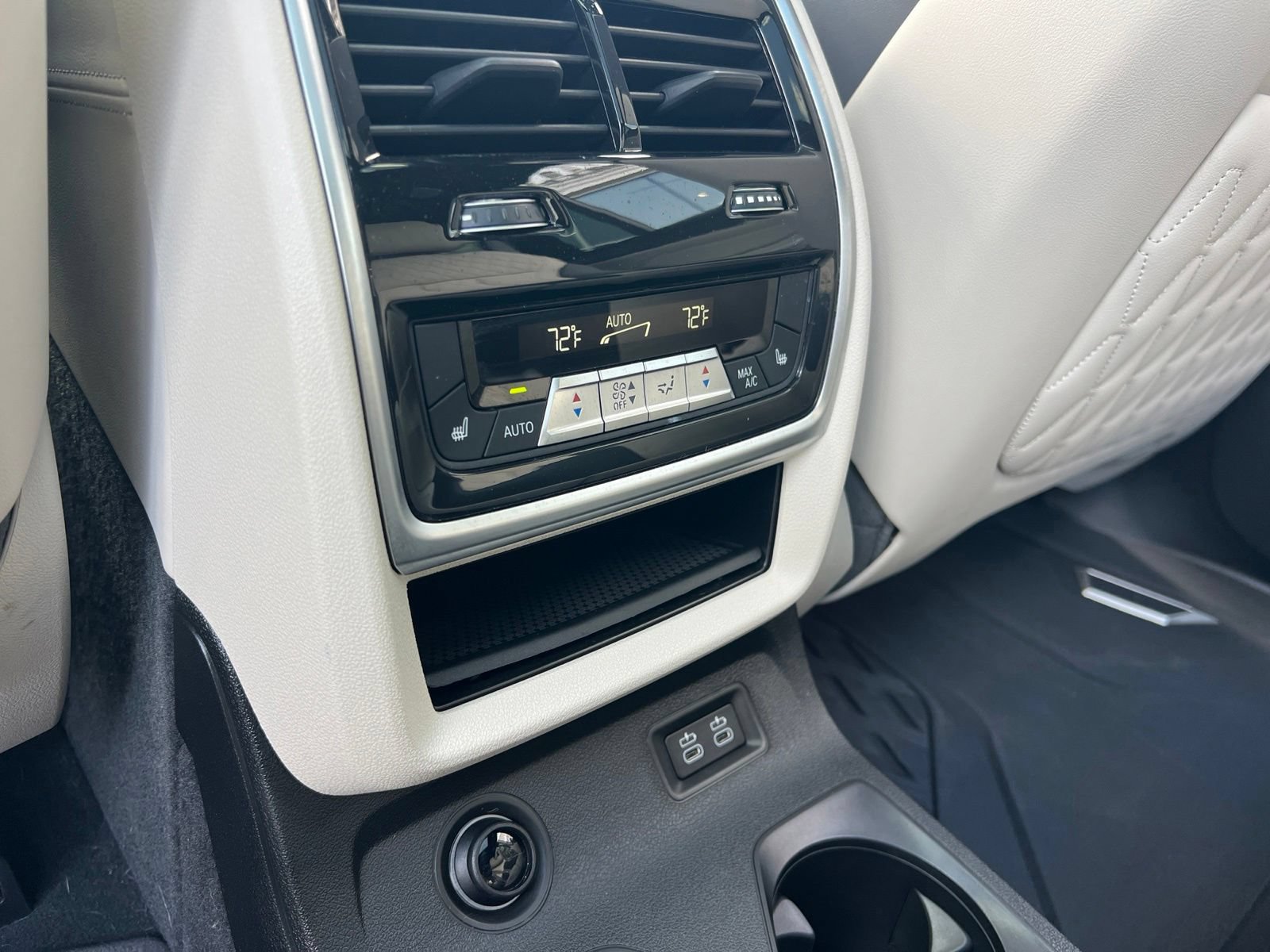 Used 2024 BMW X7 M60i w/ Executive Package AWD/4WD image 36