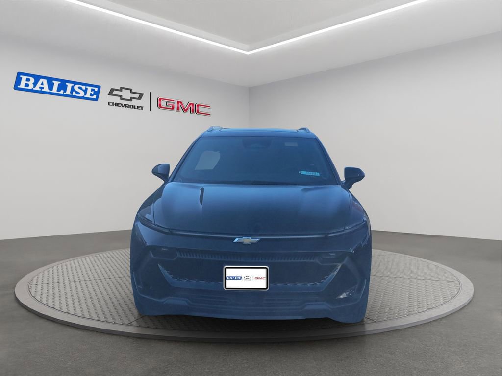 New 2026 Chevrolet Equinox EV LT image 2