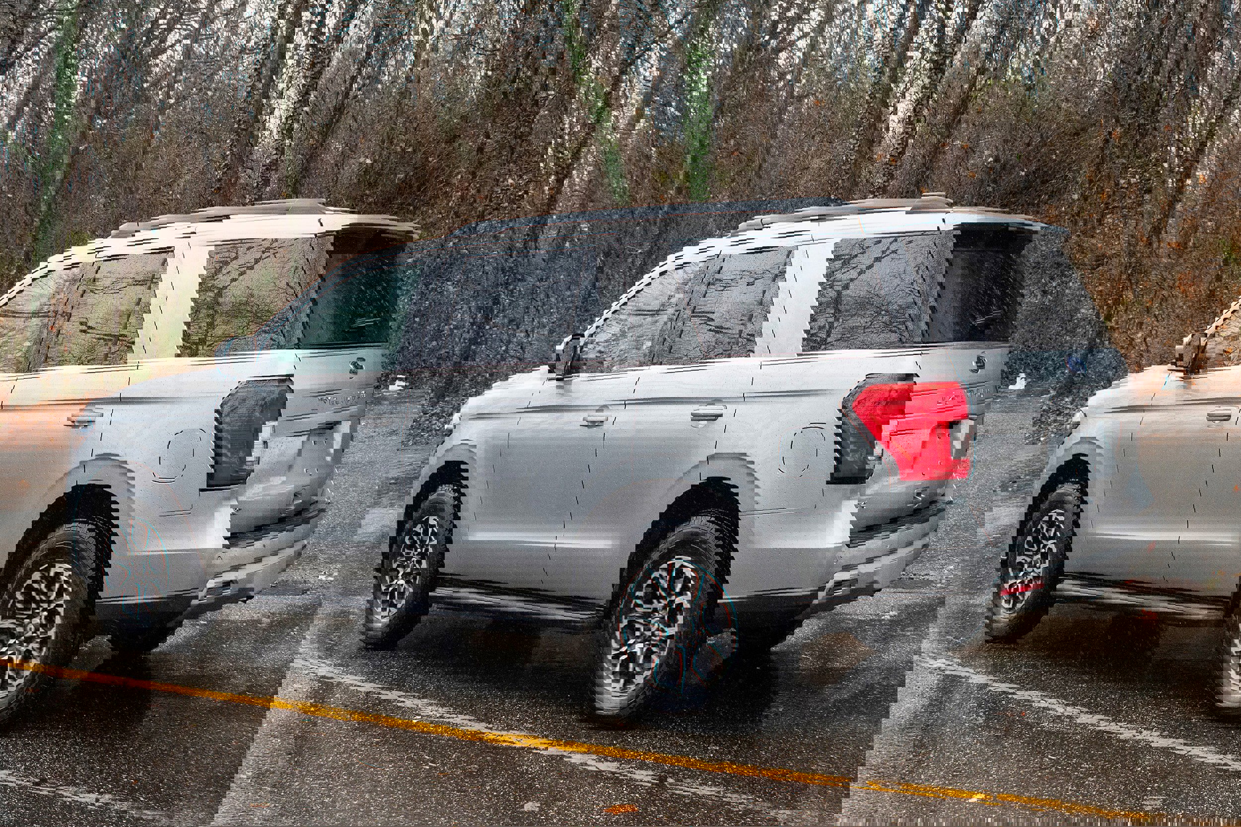 Used 2024 Ford Expedition XLT image 6