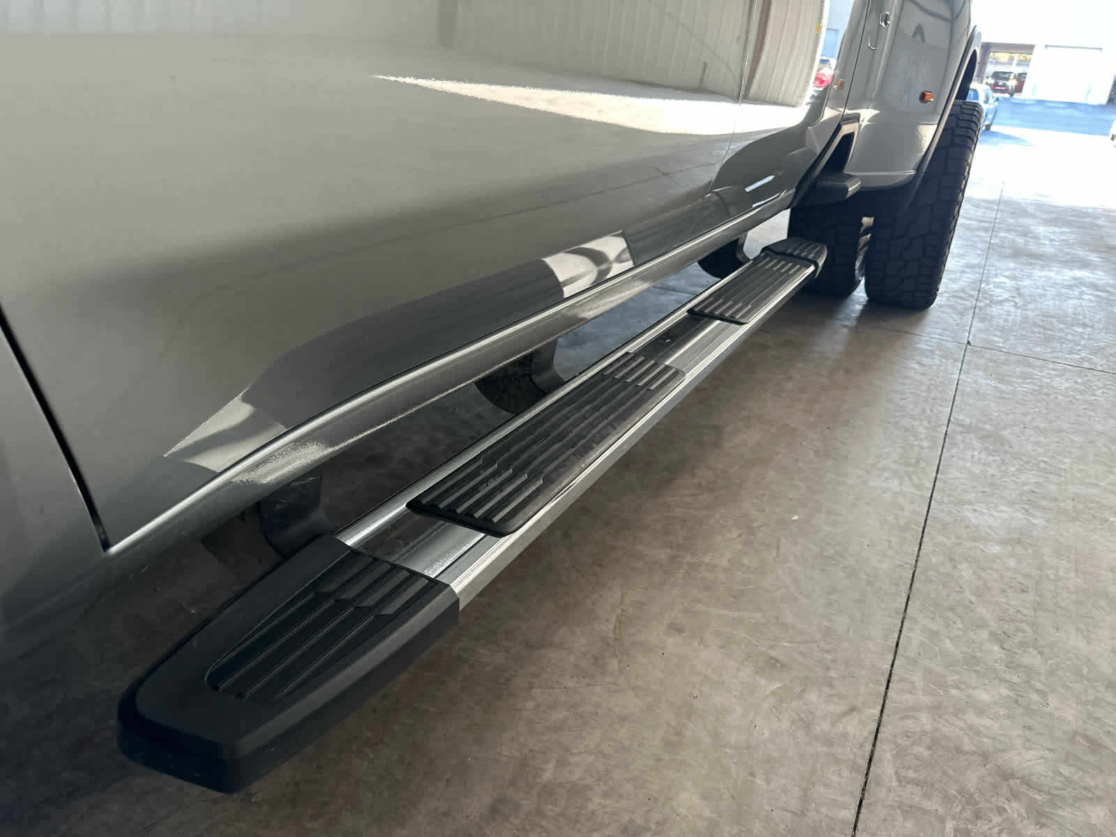 Used 2025 Chevrolet Silverado 3500 LTZ w/ LTZ Convenience Package image 12