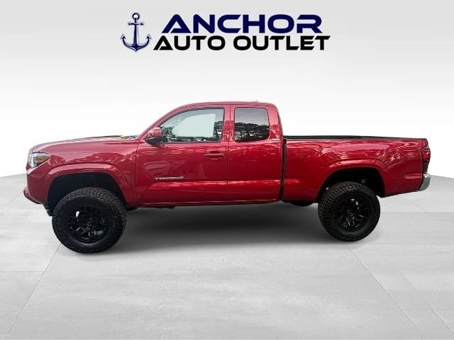 Used 2023 Toyota Tacoma SR5 AWD/4WD image 5