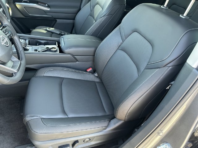 New 2026 Nissan Pathfinder SL AWD/4WD image 16